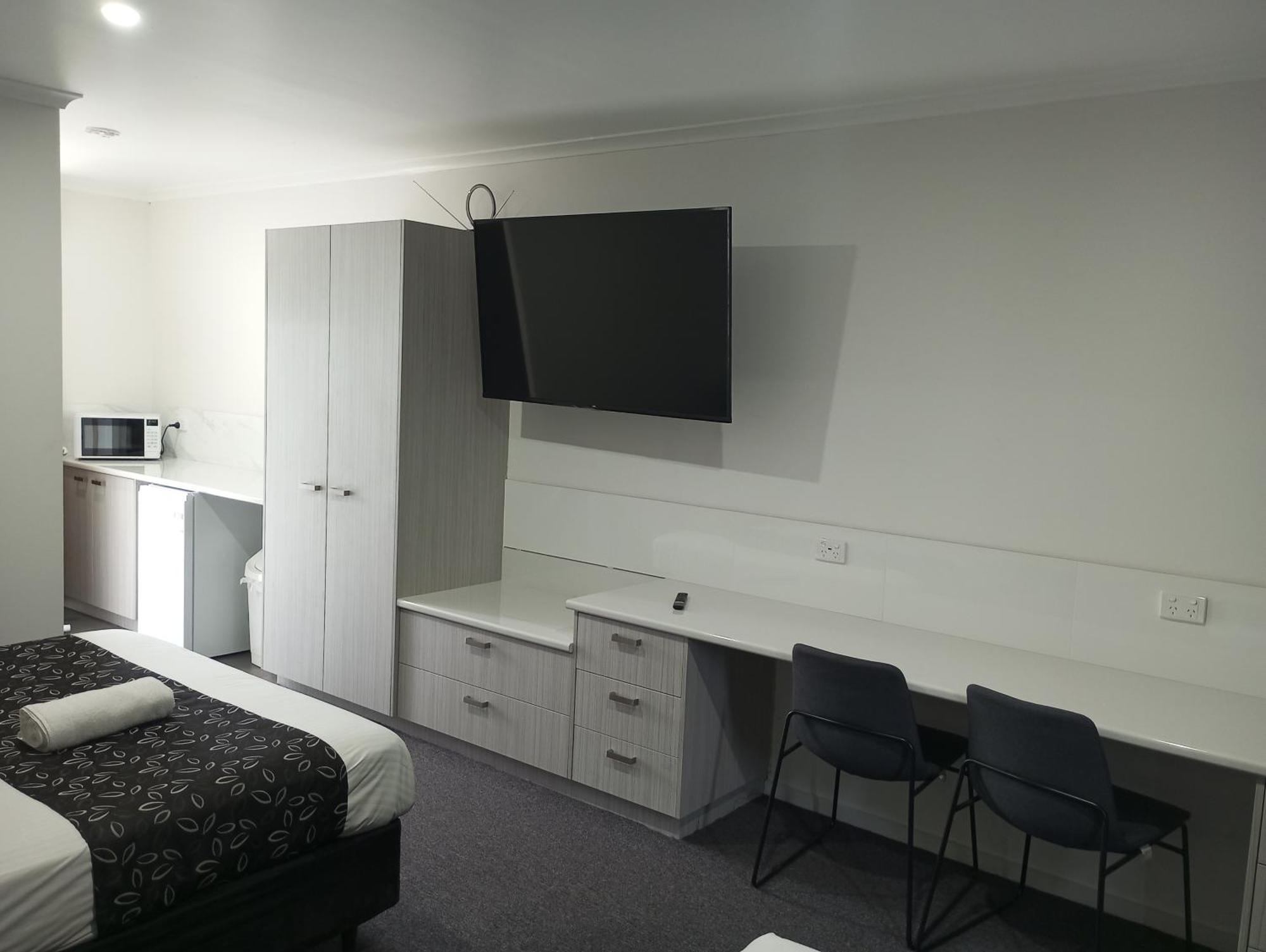 Big Valley Lakeside Paradise Motor Inn Shepparton Eksteriør billede