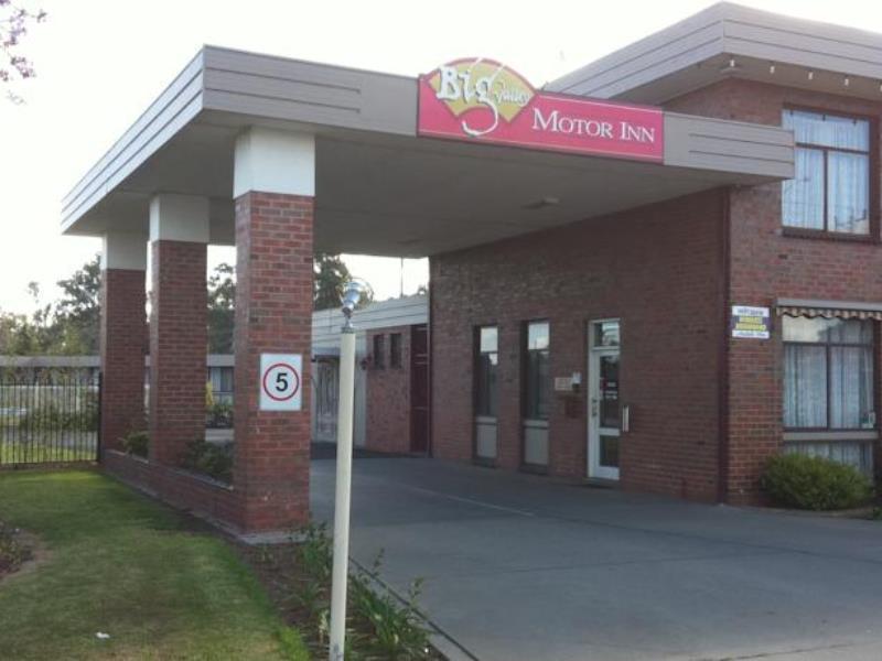 Big Valley Lakeside Paradise Motor Inn Shepparton Eksteriør billede