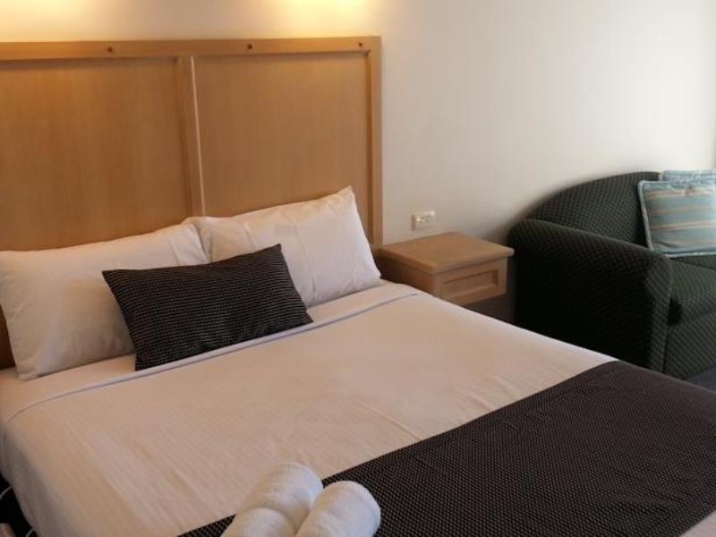 Big Valley Lakeside Paradise Motor Inn Shepparton Eksteriør billede