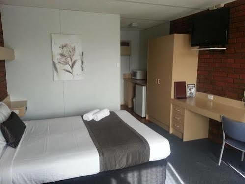Big Valley Lakeside Paradise Motor Inn Shepparton Eksteriør billede